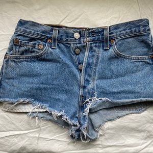 Vintage Levi 501 Shorts (super short)